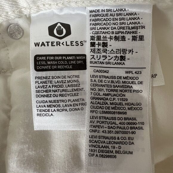 Levi's Premium 501 Button-Fly Big E High Rise Waterless Denim Shorts - Sz 31 NWT - Picture 11 of 12